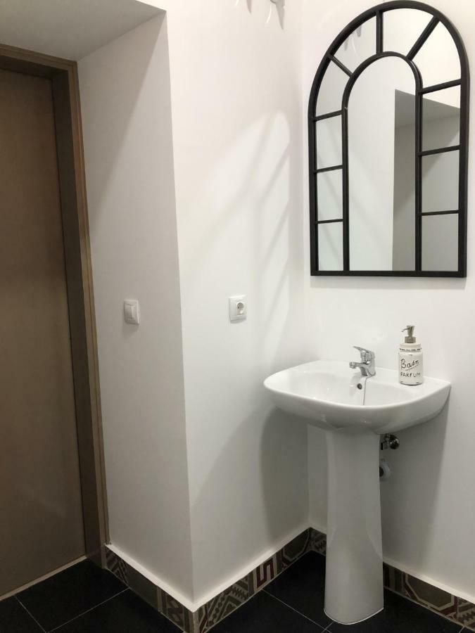Caesarina II Apartman Caces Kültér fotó